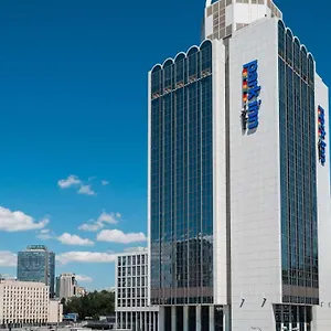 Park By Radisson Troyitska 4* Kyiv